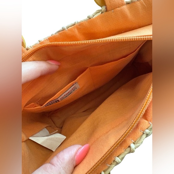 Faded Glory Straw Purse Wood Handles Orange Floral
Print Beachy 7”x 9” - Picture 8 of 8